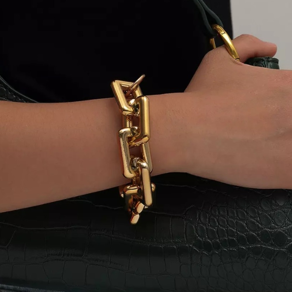 NEW 18k gold plated bracelet - Picture 2 of 6